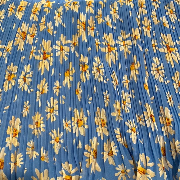 Floral Daisy Festival Blue White Yellow Mini Skirt Small - Picture 2 of 5